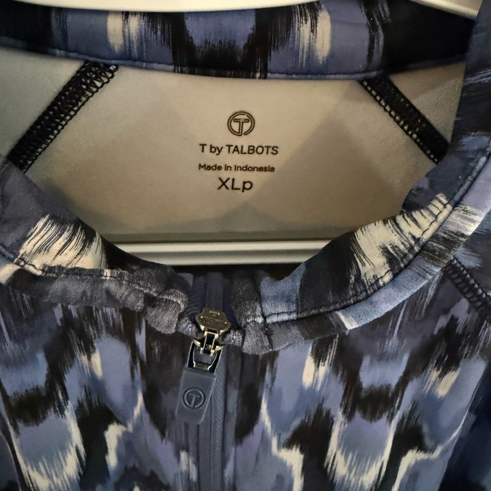 Talbots Blue Patterned Blouse - Picture 2 of 4